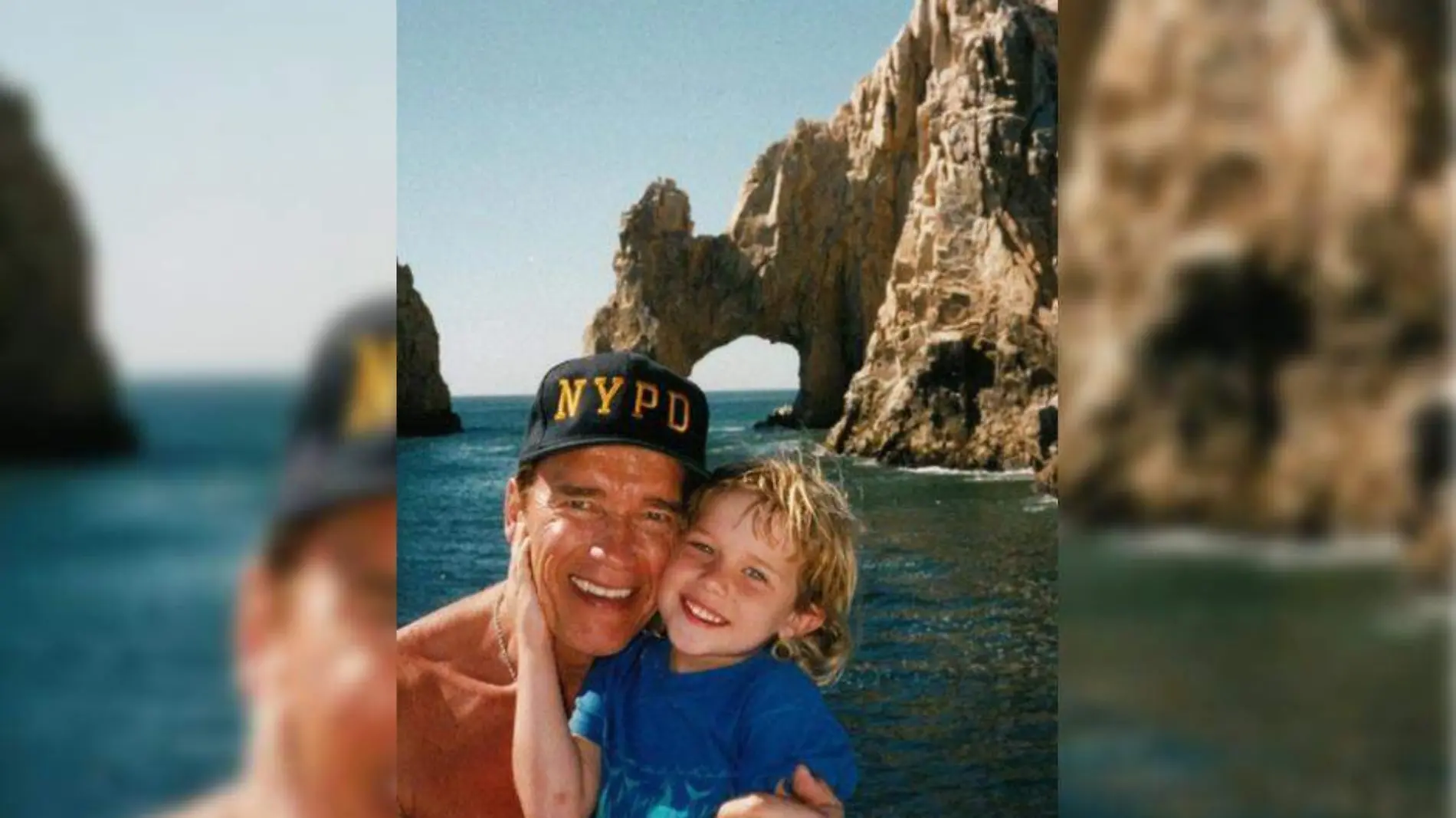 Arnold Schwarzenegger Arco de Cabo San Lucas